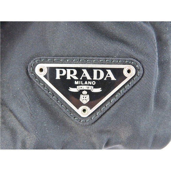 Prada Elegant Black Tote Bag - Picture 11 of 16